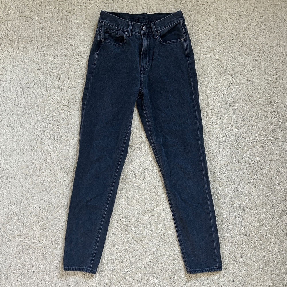 Black High-waist Mom Jeans